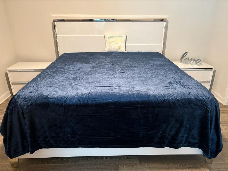 King Bedroom Set