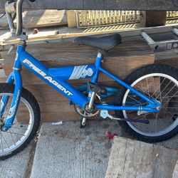 free agent. kid bike