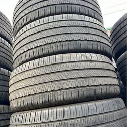 Vendo set 235 45 r18 Michelin en excelente condiciones de uso