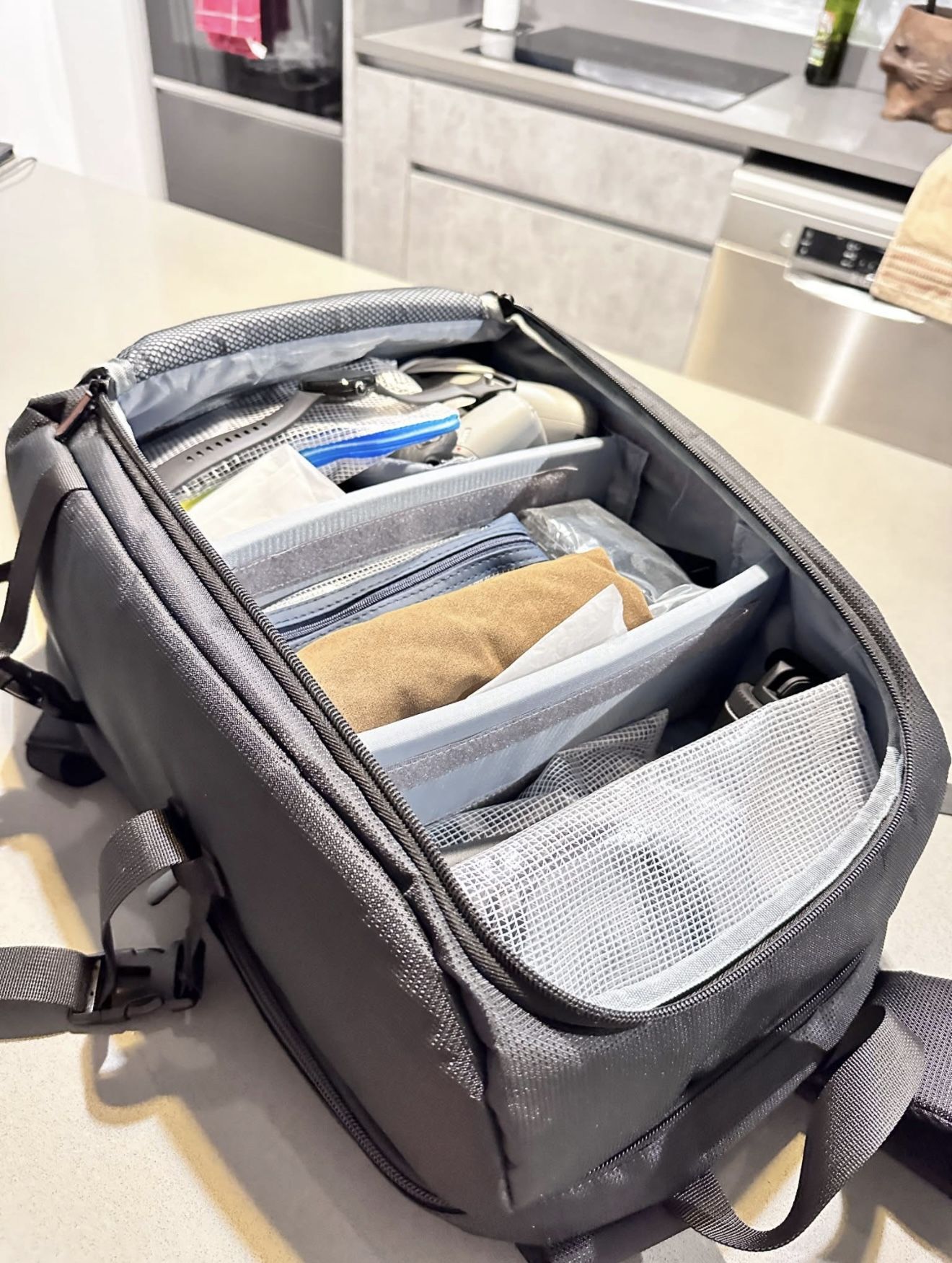 Travel Bag Pack, Electronics