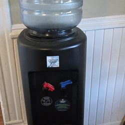 Water Dispenser 
