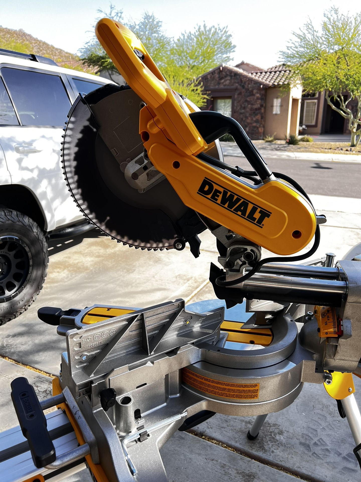 Dewalt DWS779 Miter Saw With Stand for Sale in Peoria, AZ OfferUp