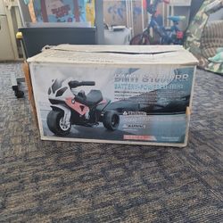 BMW S1000RR Children Battery-Powered Trike