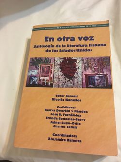 En otra voz libro de literatura