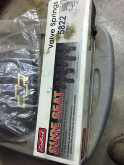 Sbf 289-302 cam and valve springs.