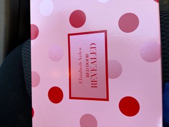 Elizabeth Arden Red Door gift set