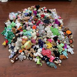 Vintage TY Beanie Babies Lot 200+ Plushes