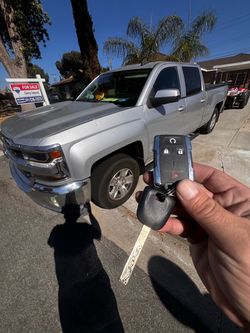 Car keys/llaves para Carros/key fobs