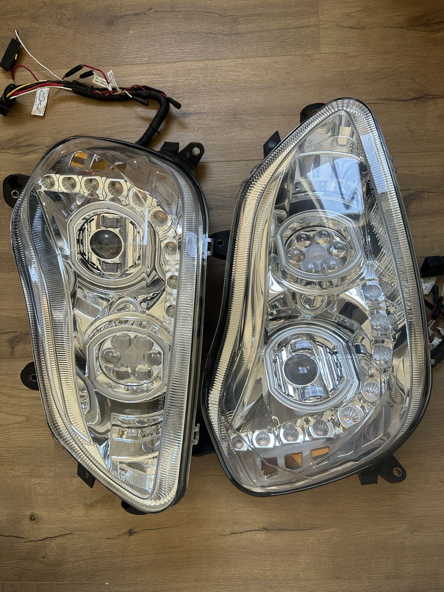 Kentworth T680 LED Halo Rings Headlight Year 2013-2021