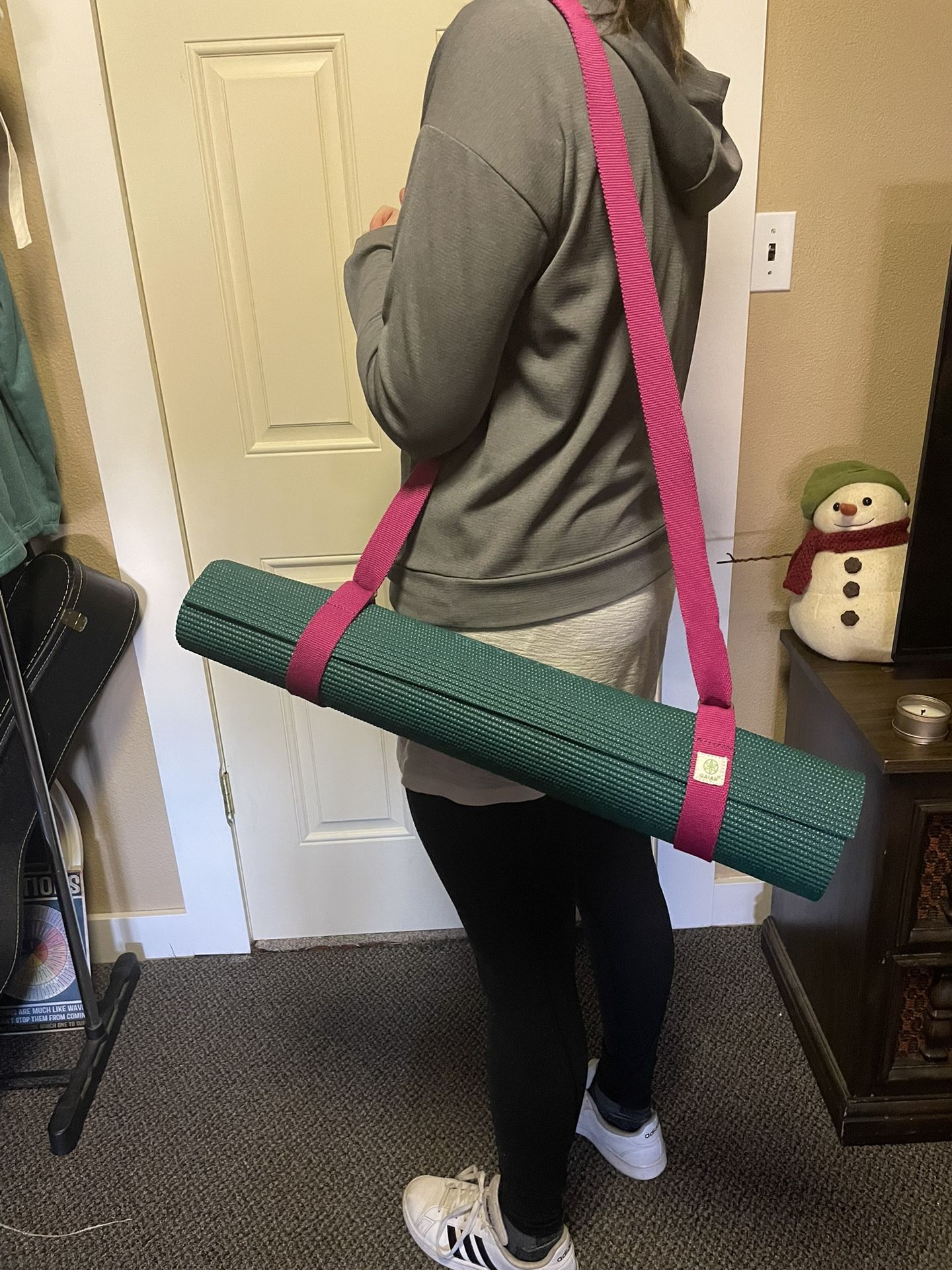 Thin Yoga Matt With Strap