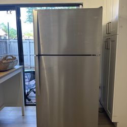 Whirlpool Refrigerator Almost New STAINLESS STEEL 