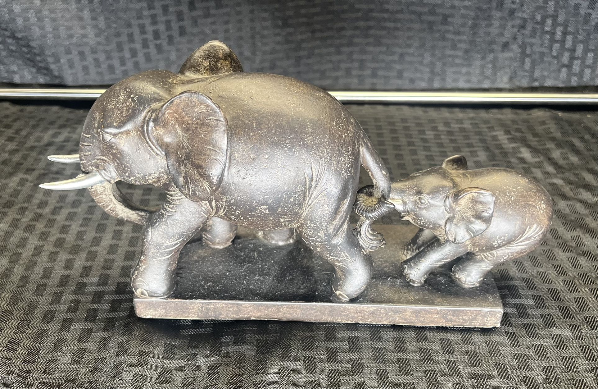 Elephant Mother and Baby Calf Polystone Decorative Sculpture