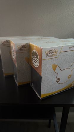 Pokemon Elite Trainer Box