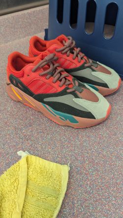 Yeezy size 7.5