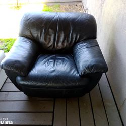 Couch Table And Mattress