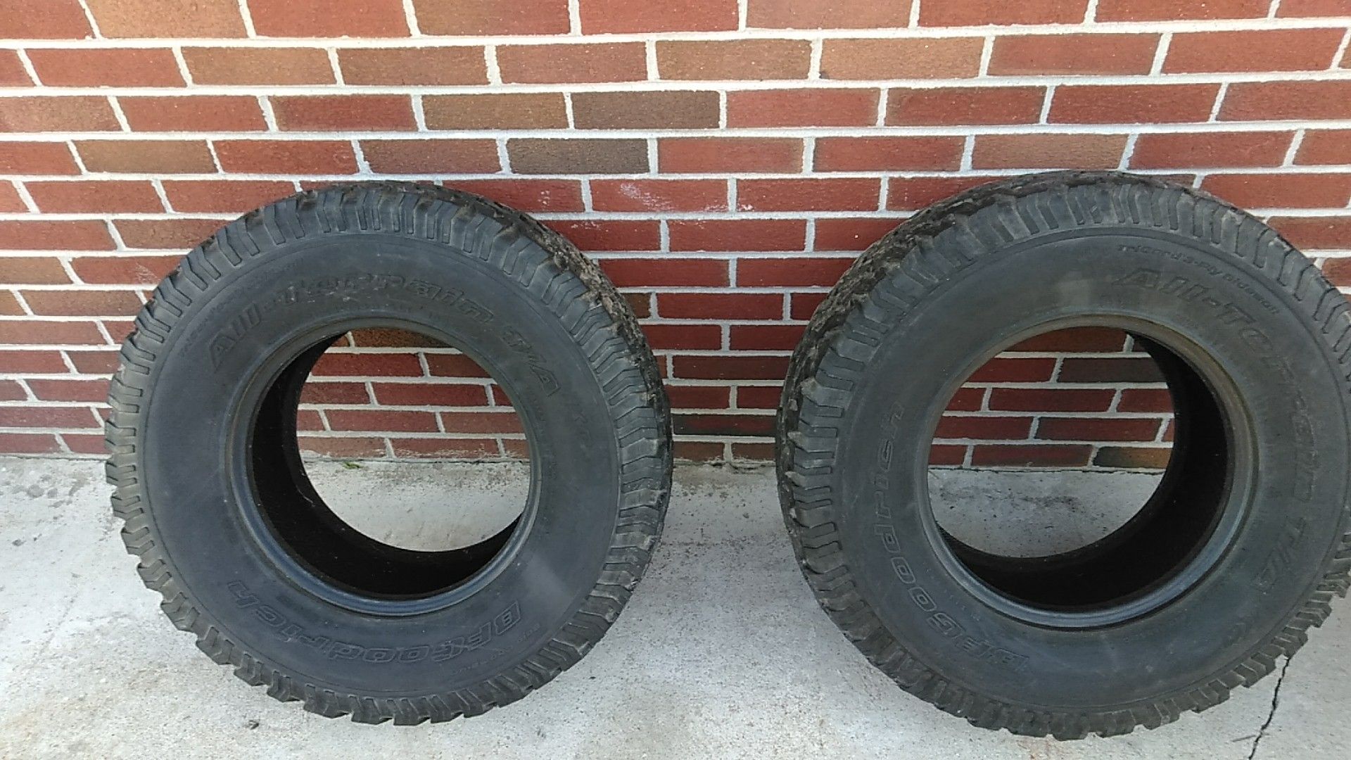 BF Goodrich allterrain tires T/A KO 31x10.5x15 for Sale in Virginia