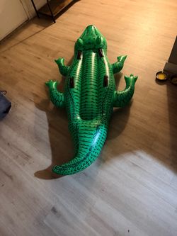 Giant Inflatable Crocodile Pool Float