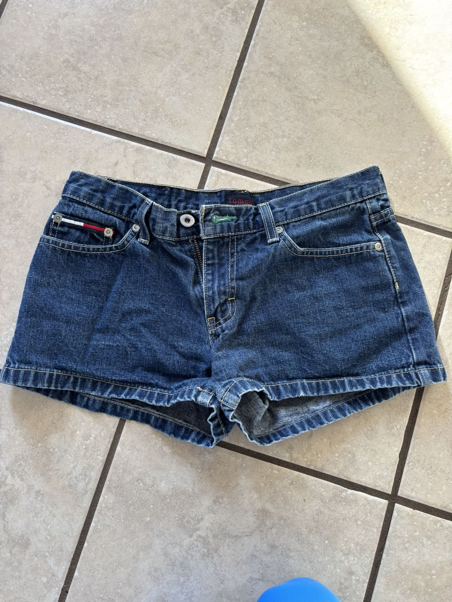 Tommy Hilfiger jean shorts size 5