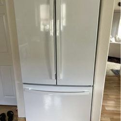 White Fridge like new
