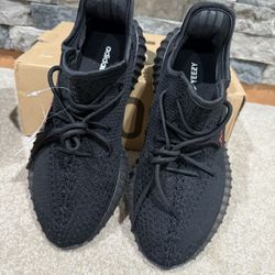 Yezzy Adidas Black Color 