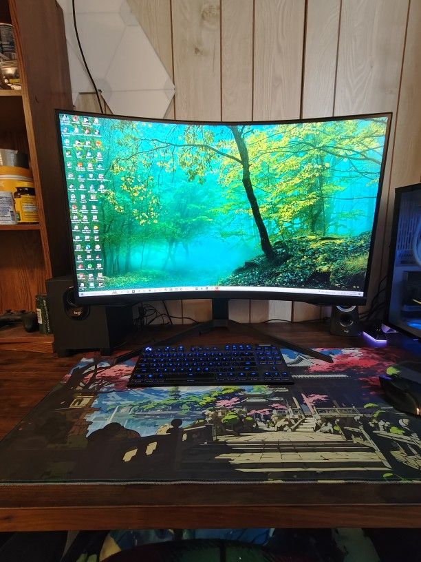 Samsung Odyssey g7 32inch Curved Monitor