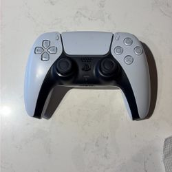 White Ps5 Controller