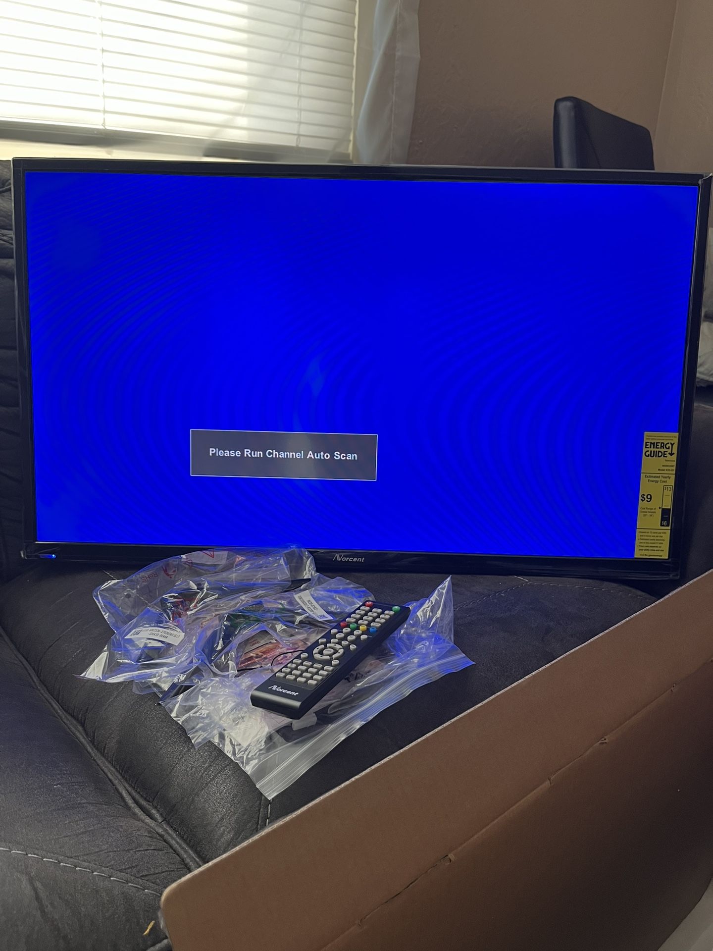 TV (Not Smart tv) BUILT IN DVD PLAYER