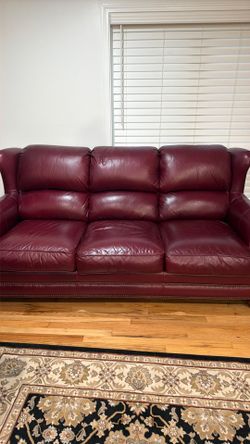 2pc  leather sofa for no rip no damage brand new condition