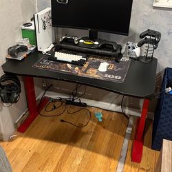 Selling gaming desk and monitor stand