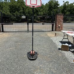 Basketball Hoop 
