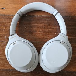 Sony Wireless Headphones - WH-1000XM4