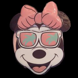 Minnie Mouse: pencil case

10" approximately. Great shape. Normal wear. Has some pen marks inside.