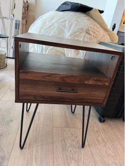 Bedside table