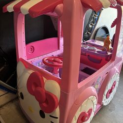 Hello Kitty Car