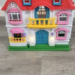Portable Home Sweet Home Lights & Sound Hard Plastic Doll House Video 2 AA Batts