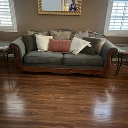 Like New Couch & End Tables 