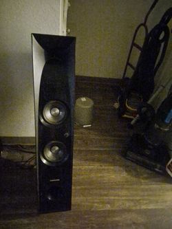 Samsung speakers set of two