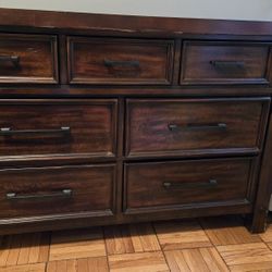 7 wood drawer dresser W56**H36*depth18