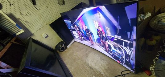 Samsung Curve 65"