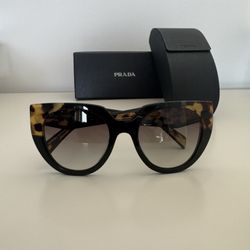 **PRADA** GUCCI** Sunglasses! 