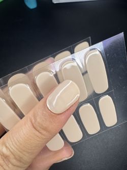 Soft Toupe - Nude Cured Gel Nails