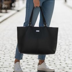 Cole Haan Black Pebbled Leather Tote Purse Zip Top Bag 