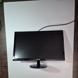 ASUS 24" Monitor V8247H