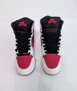 Air Jordan 1 Retro OG High Carmine (Size 4)