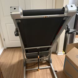 Treadmill 
