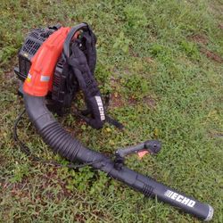 I sell My Blower Echo Like new