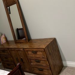 Chest With Mirror 