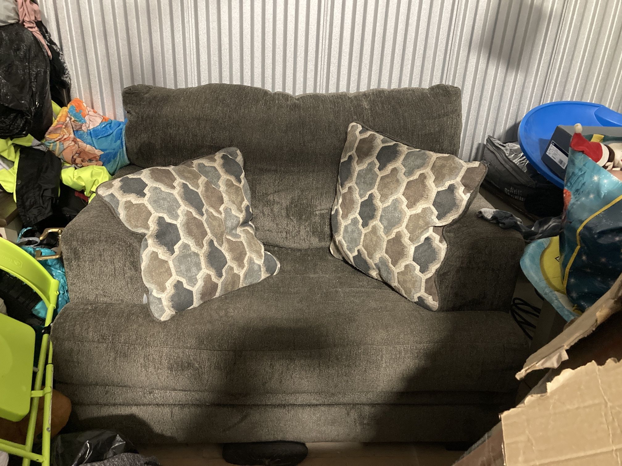 Like New Wide Living Room Chair