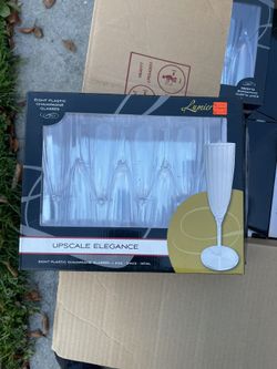 Box Of 8 Plastic Champagne Glasses