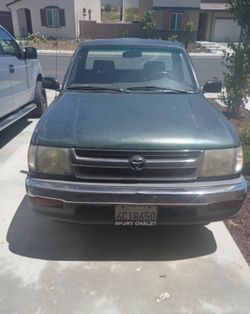 1999 Toyota Tacoma - clean title